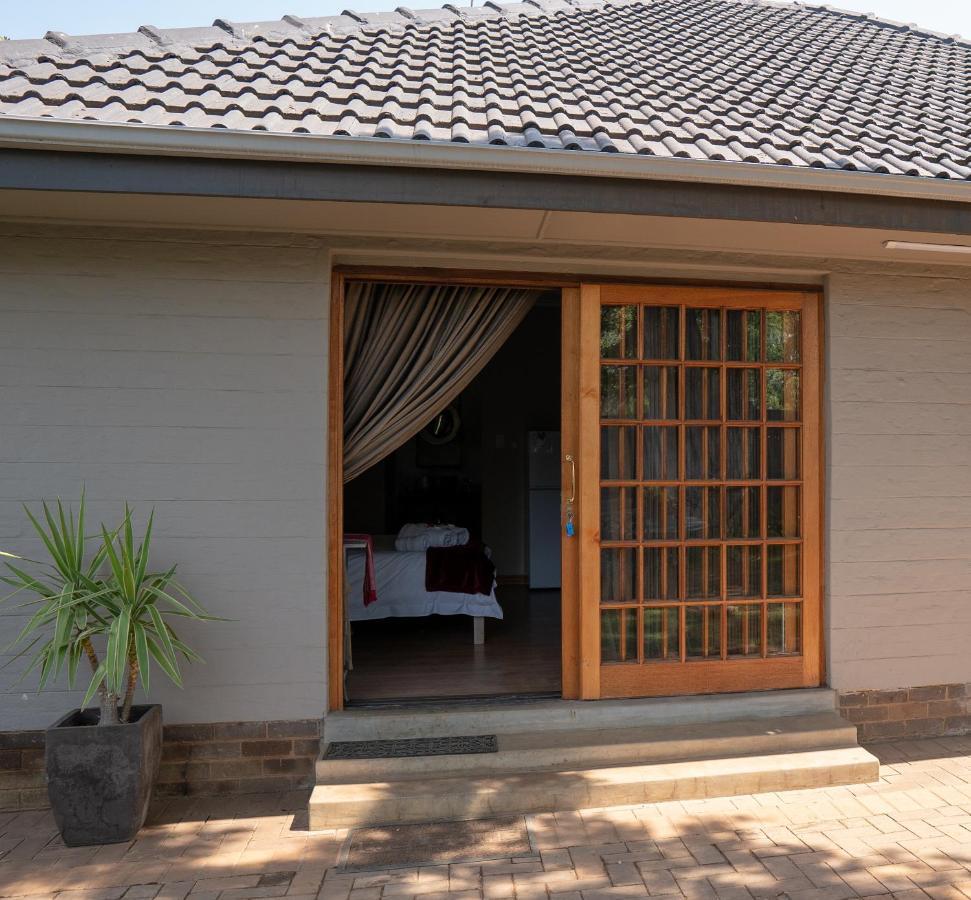 Opstal Gastehuis Potchefstroom Zewnętrze zdjęcie