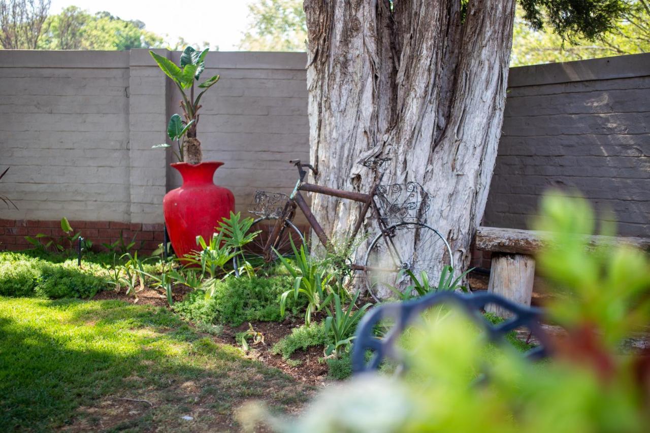 Opstal Gastehuis Potchefstroom Zewnętrze zdjęcie